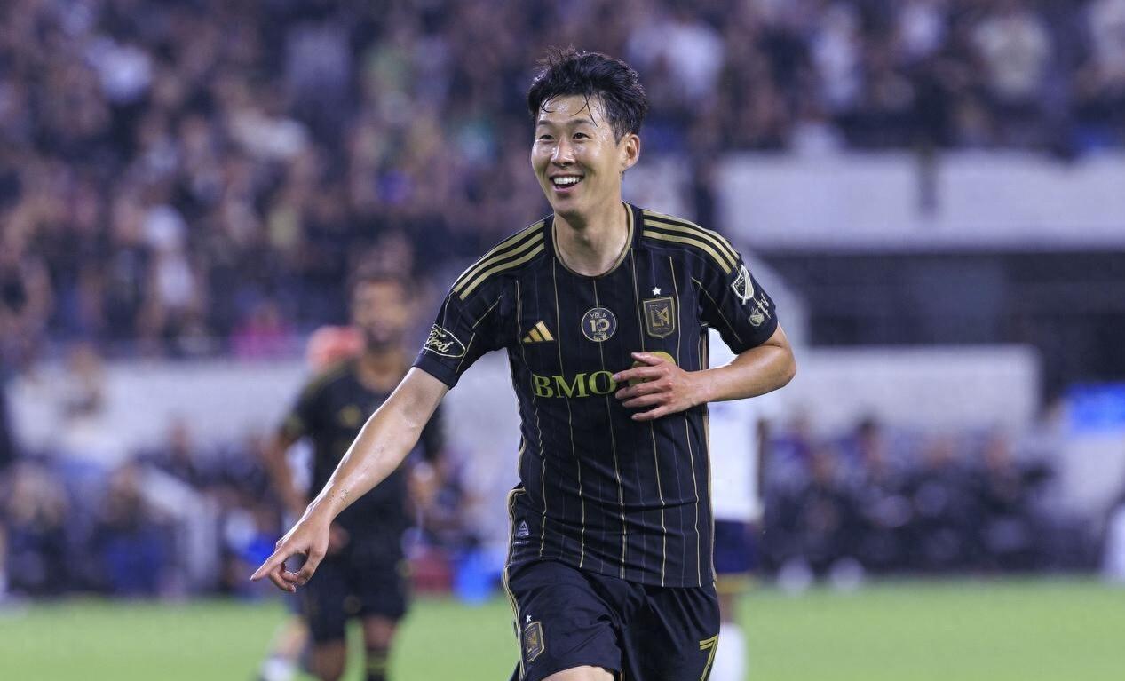 九游app下载-包含巴黎完胜意大利，孙兴慜高光表现的词条