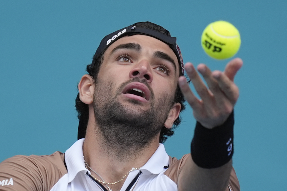 关于世界网球队鏖战法国网球队，穆雷高光表现的信息