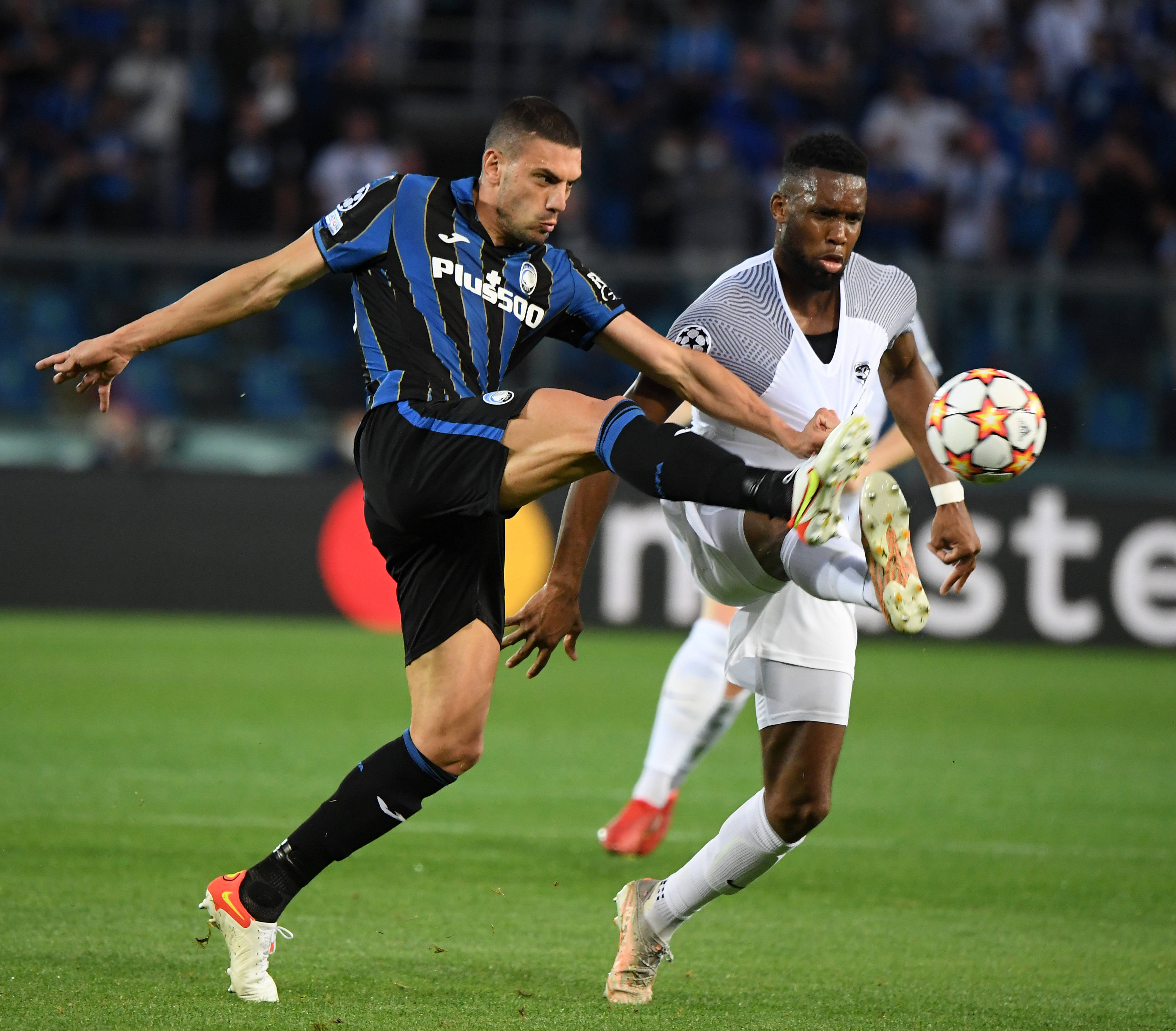 佛罗伦萨挑战亚特兰大，力争取得胜利