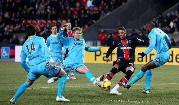 主场作战的尼斯打破僵局战无不胜