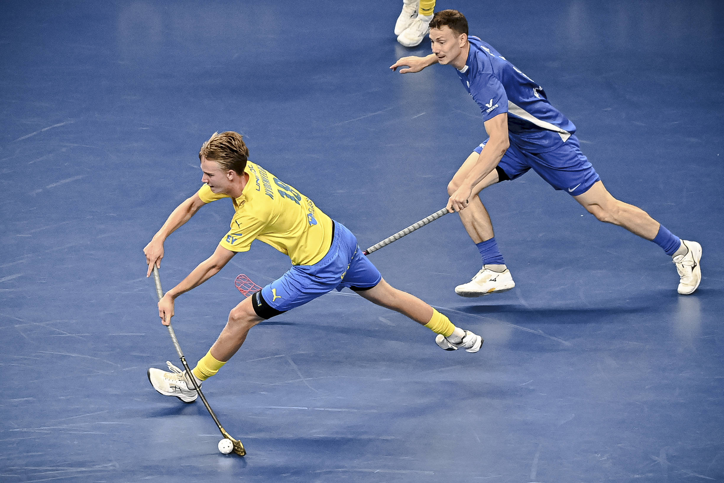 九游体育直播-瑞典运动员刷新纪录夺冠称雄