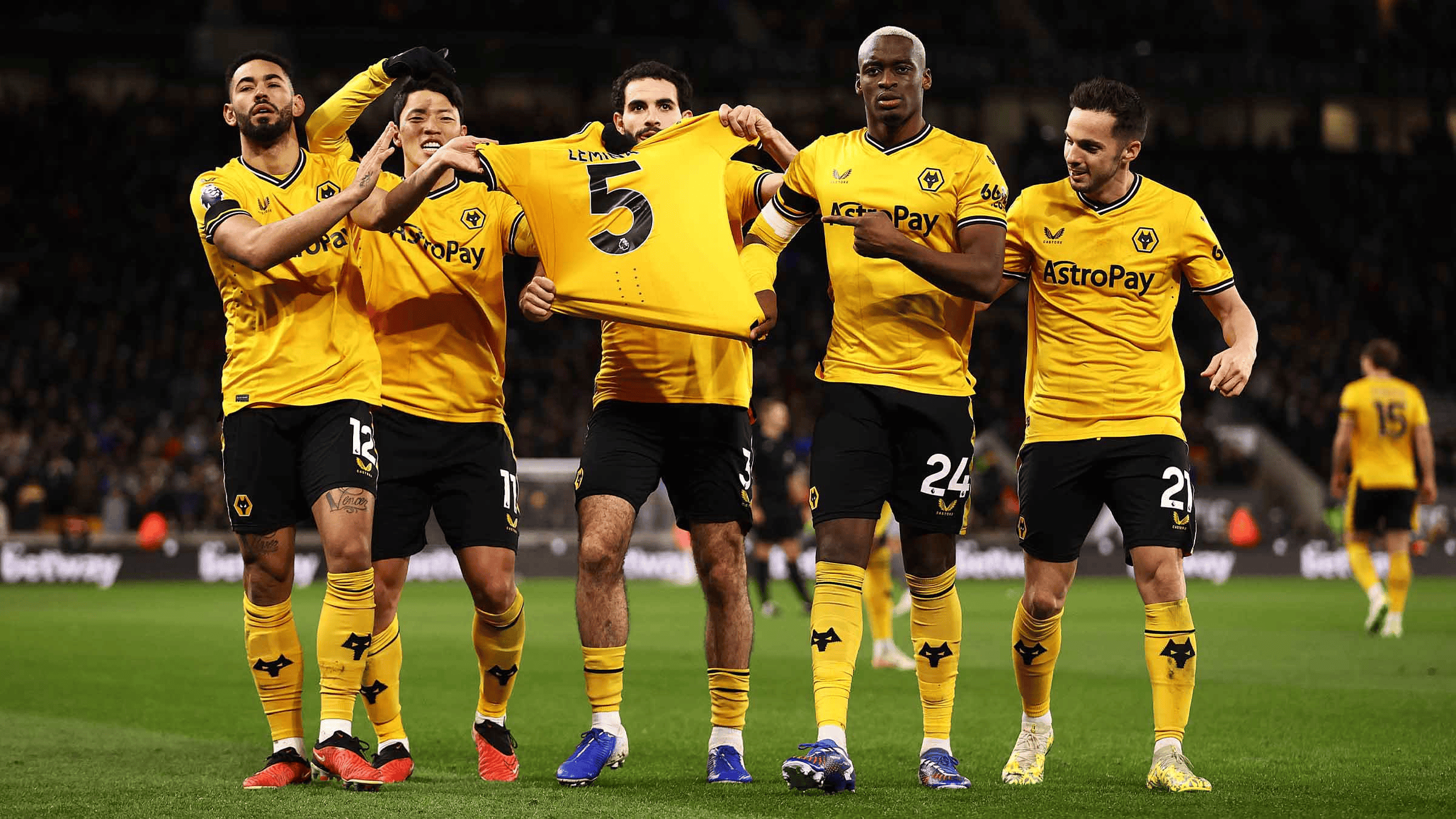 九游游戏-英超球队士气高涨，备战即将到来的比赛