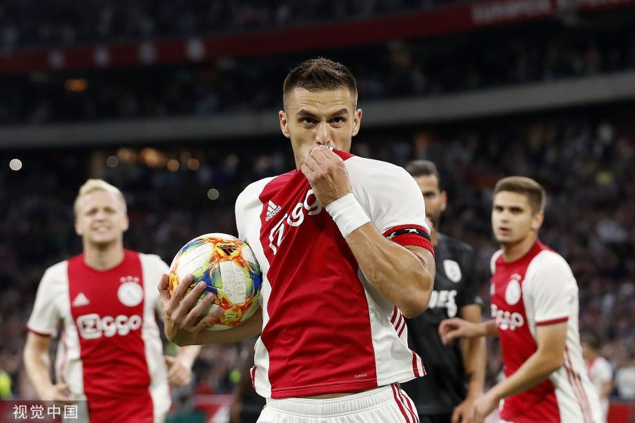 9you娱乐-阿贾克斯惊险获胜，展现出色实力的简单介绍