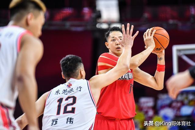 关于深圳主场大胜武汉，豪取三分的信息