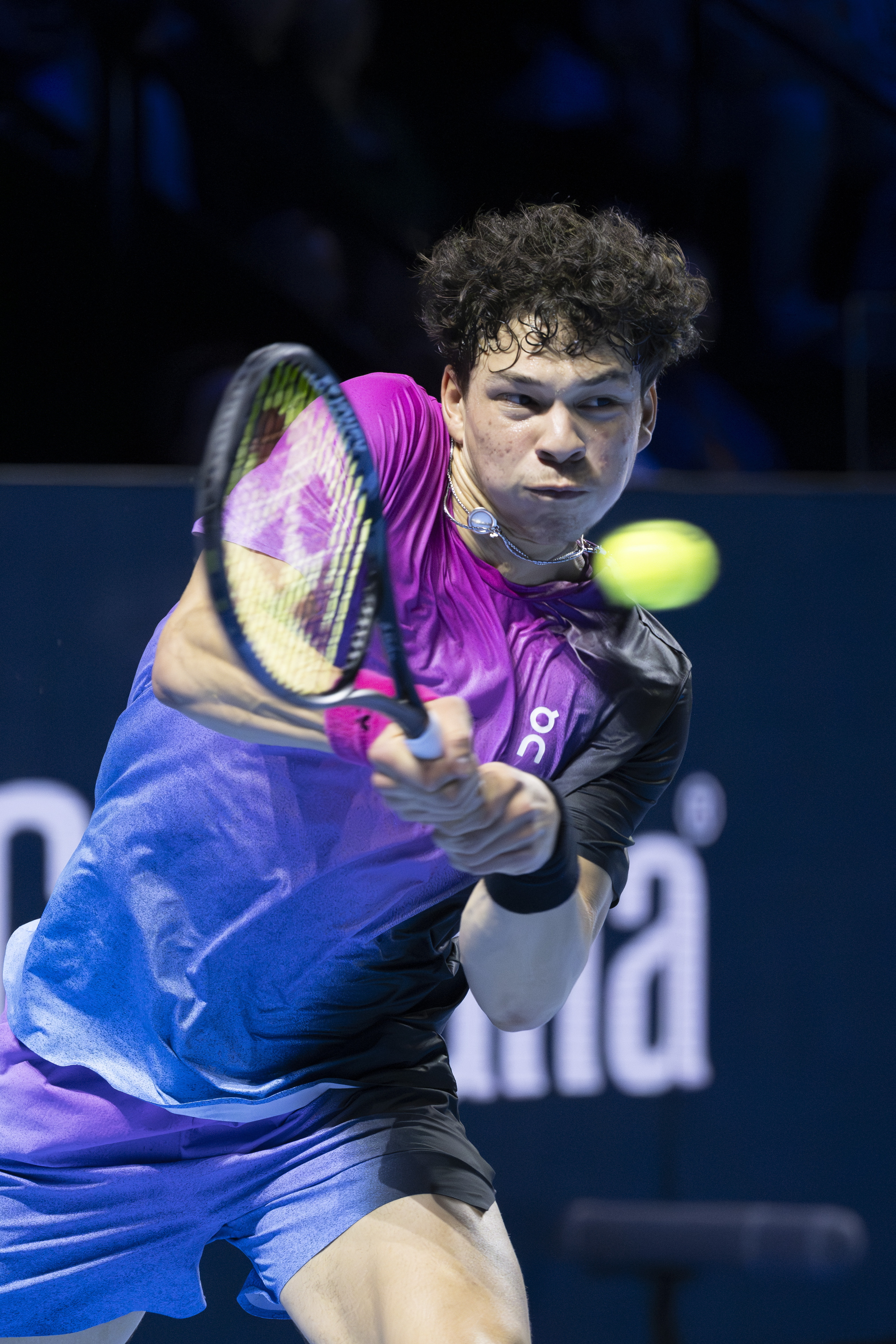 关于澳大利亚网球队力克日本网球队，瓦林卡三分雨点燃全场的信息