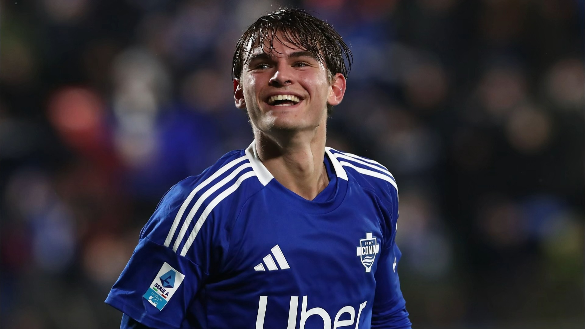 皇马中场球员送出妙传，助攻建功