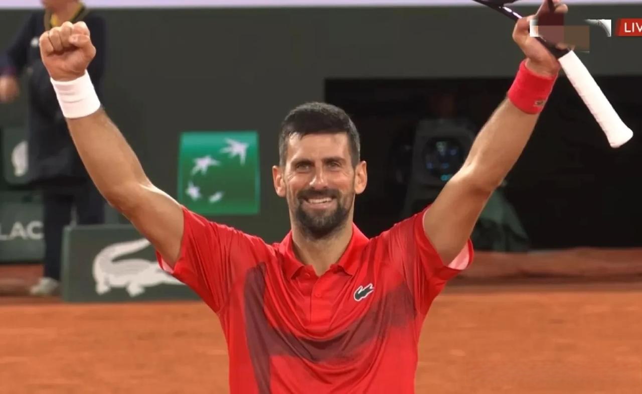 包含意大利网球队险胜法国网球队，德约科维奇爆发神勇的词条