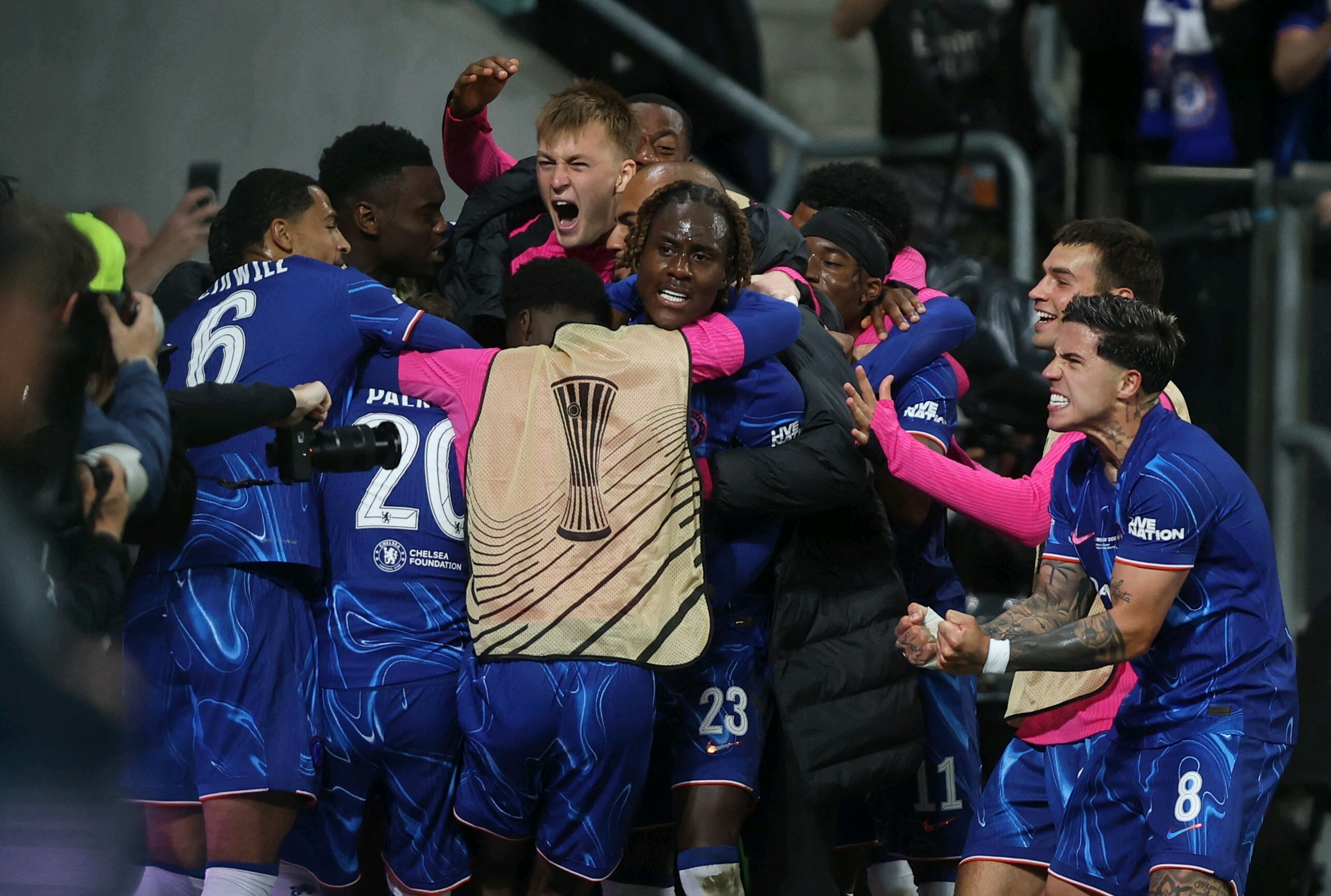 九游娱乐首页-联合杯完胜戴维斯杯，蒂姆统治全场的简单介绍