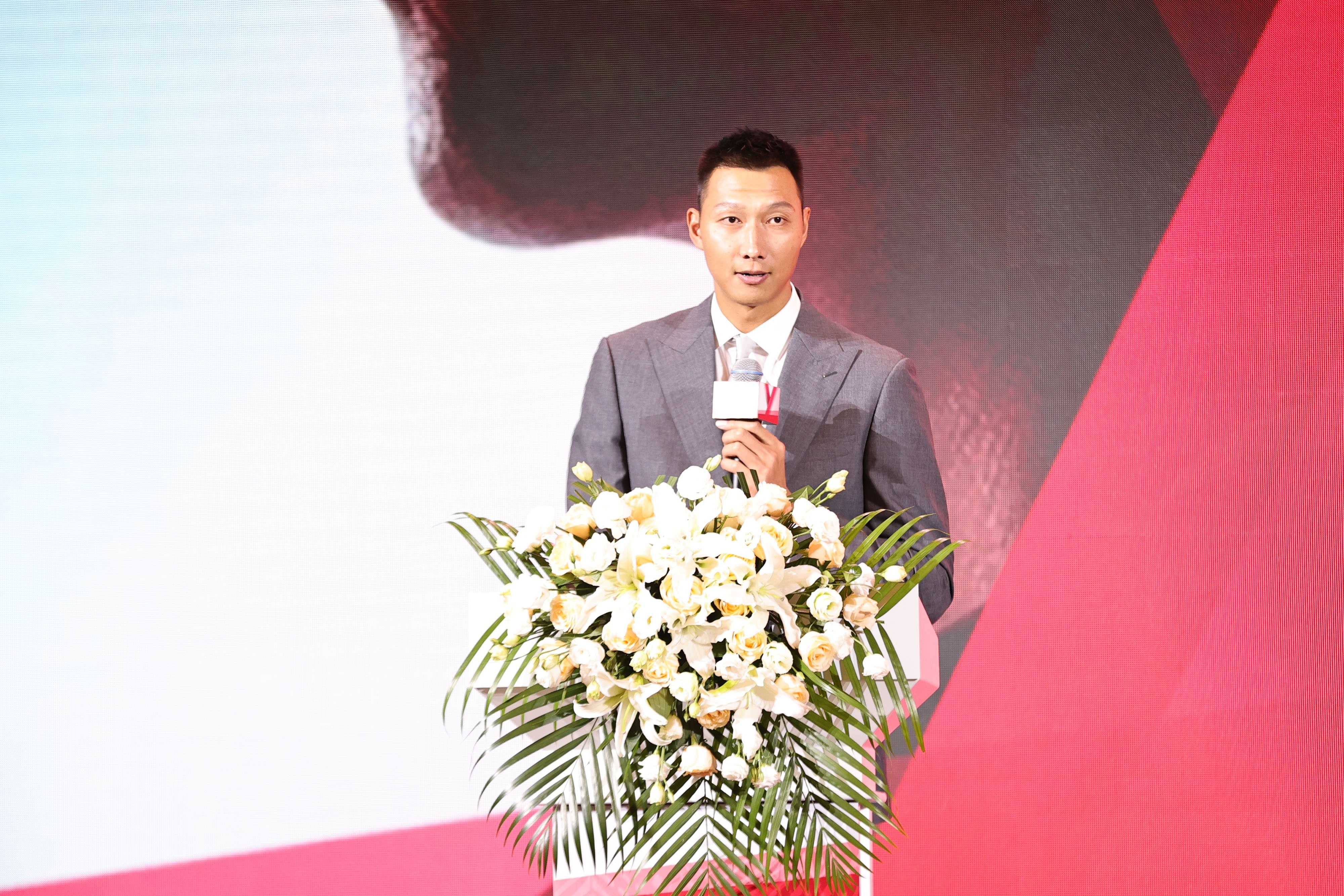 广州队险胜国王,易建联带队取胜 广州队险胜国王,易建联带队取胜