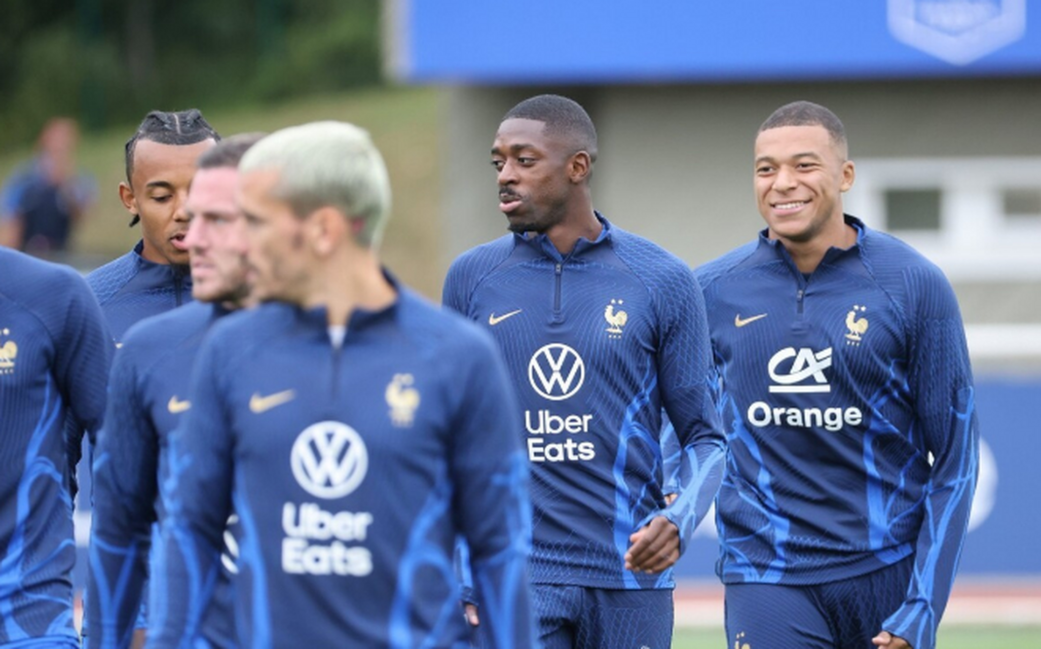 关于波兰完胜荷兰，库尔图瓦惊艳四座的信息