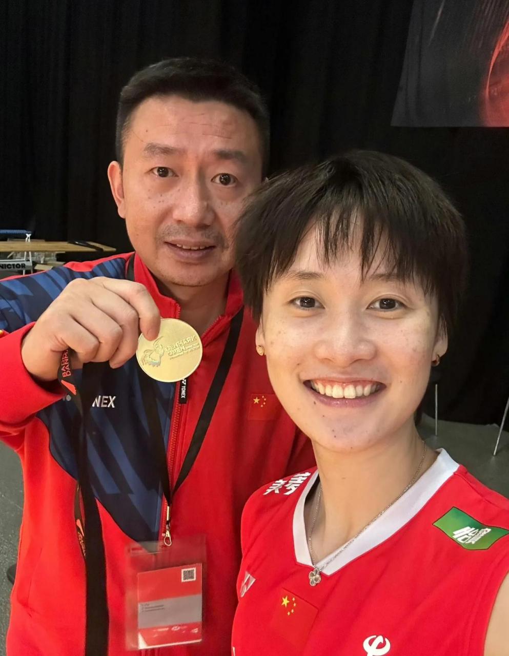 中国队翻盘丹麦队,陈雨菲关键制胜 中国队翻盘丹麦队,陈雨菲关键制胜